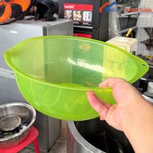 Thau Nhựa Cũ Màu Xanh Lá Trong Suốt Miệng Rộng