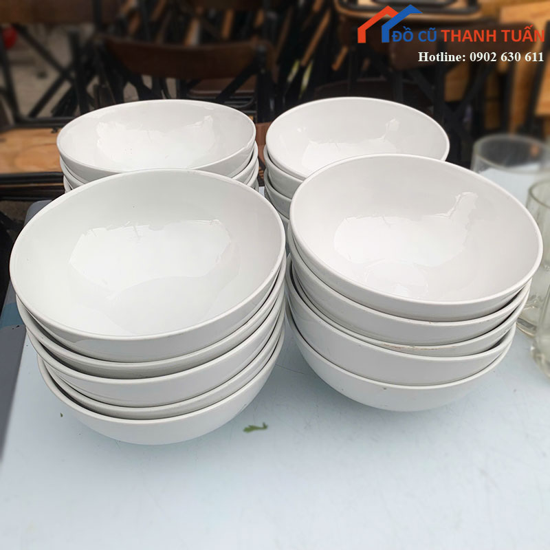 to-su-trang-cu-dang-tron-long-sau-be-mat-trang-men-1 Tô Sứ Trắng Cũ Dáng Tròn Lòng Sâu Bề Mặt Tráng Men