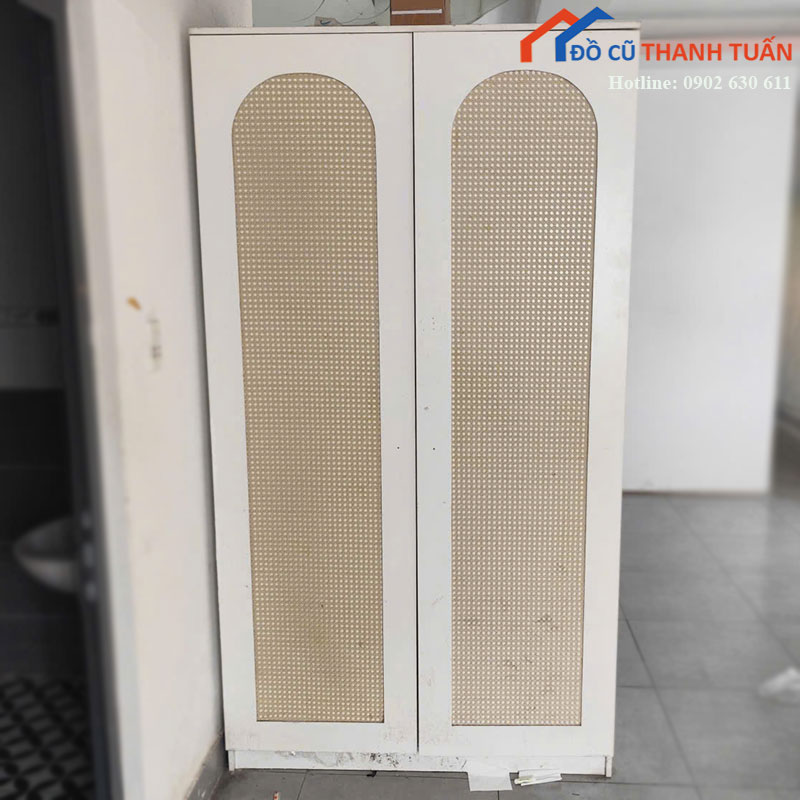 tu-dung-do-2-canh-cua-mo-khung-go-cong-nghiep-moi-90-2 Tủ Đựng Đồ 2 Cánh Cửa Mở Khung Gỗ Công Nghiệp Mới 90%