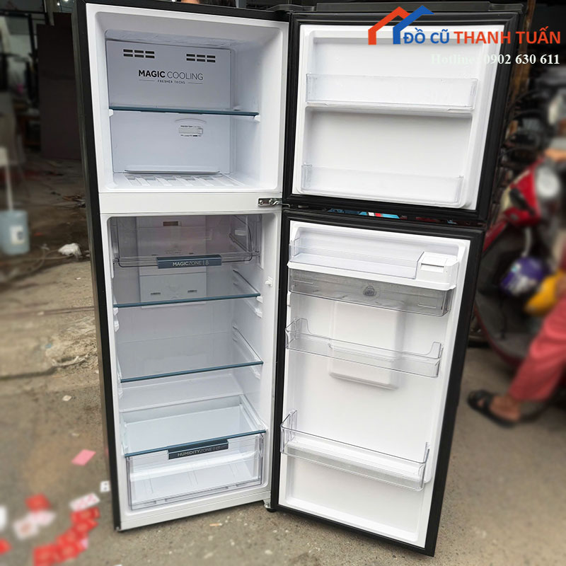 tu-lanh-aqua-cu-236-lit-2-canh-mau-den-4 Tủ Lạnh AQUA Cũ 236 Lít 2 Cánh Màu Đen