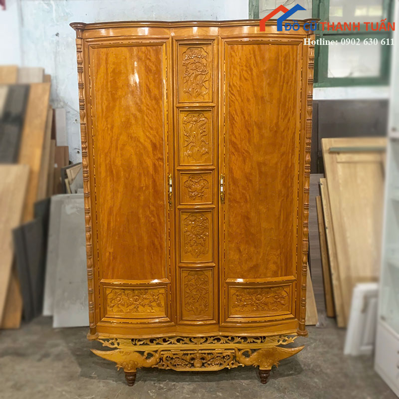Tủ Quần Áo Gỗ Cũ 2 Cánh Chạm Khắc Hoa Văn