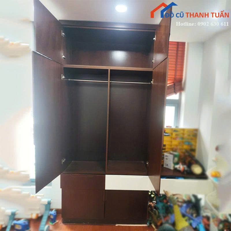 tu-quan-ao-go-cu-mau-nau-dang-dung-2 Thanh Lý Đồ Nội Thất Cũ - Chuyên Mua Bán Bàn Ghế Cũ Giá Tốt Nhất