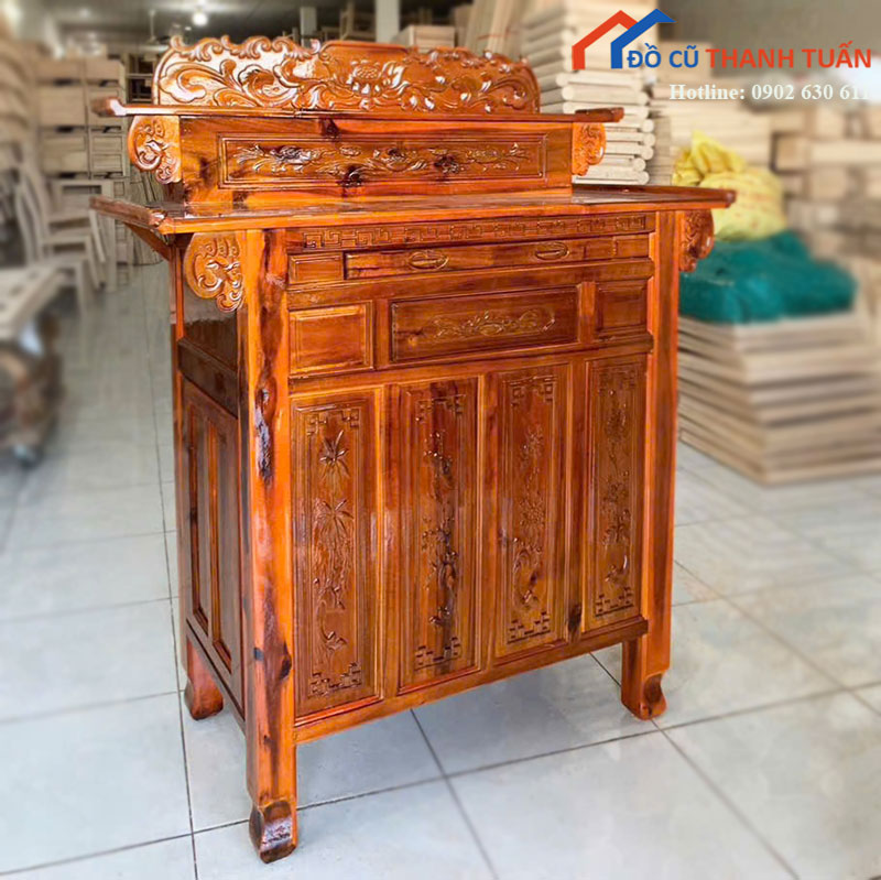 tu-tho-go-tu-nhien-cham-khac-tinh-te-moi-99-3 Tủ Thờ Gỗ Tự Nhiên Chạm Khắc Tinh Tế Mới 99%